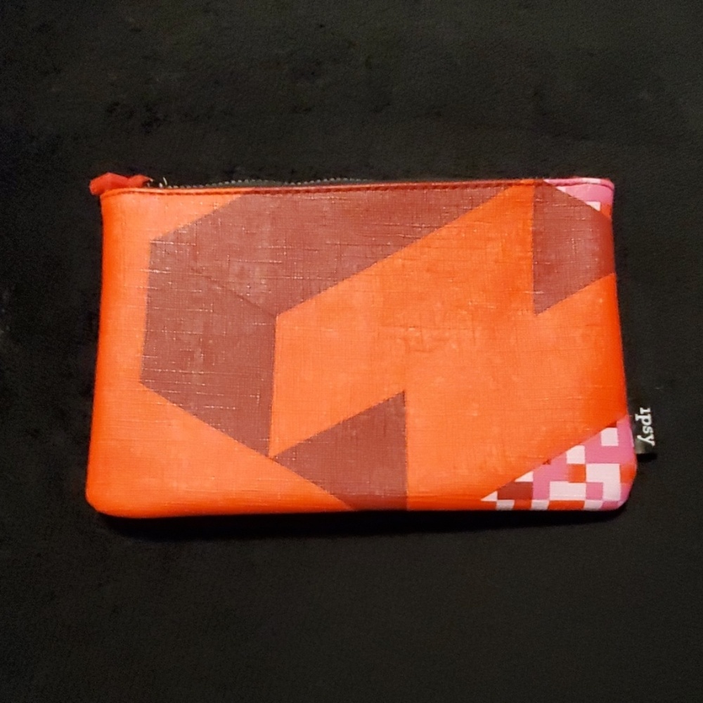 Ipsy/Tetris Makeup bag